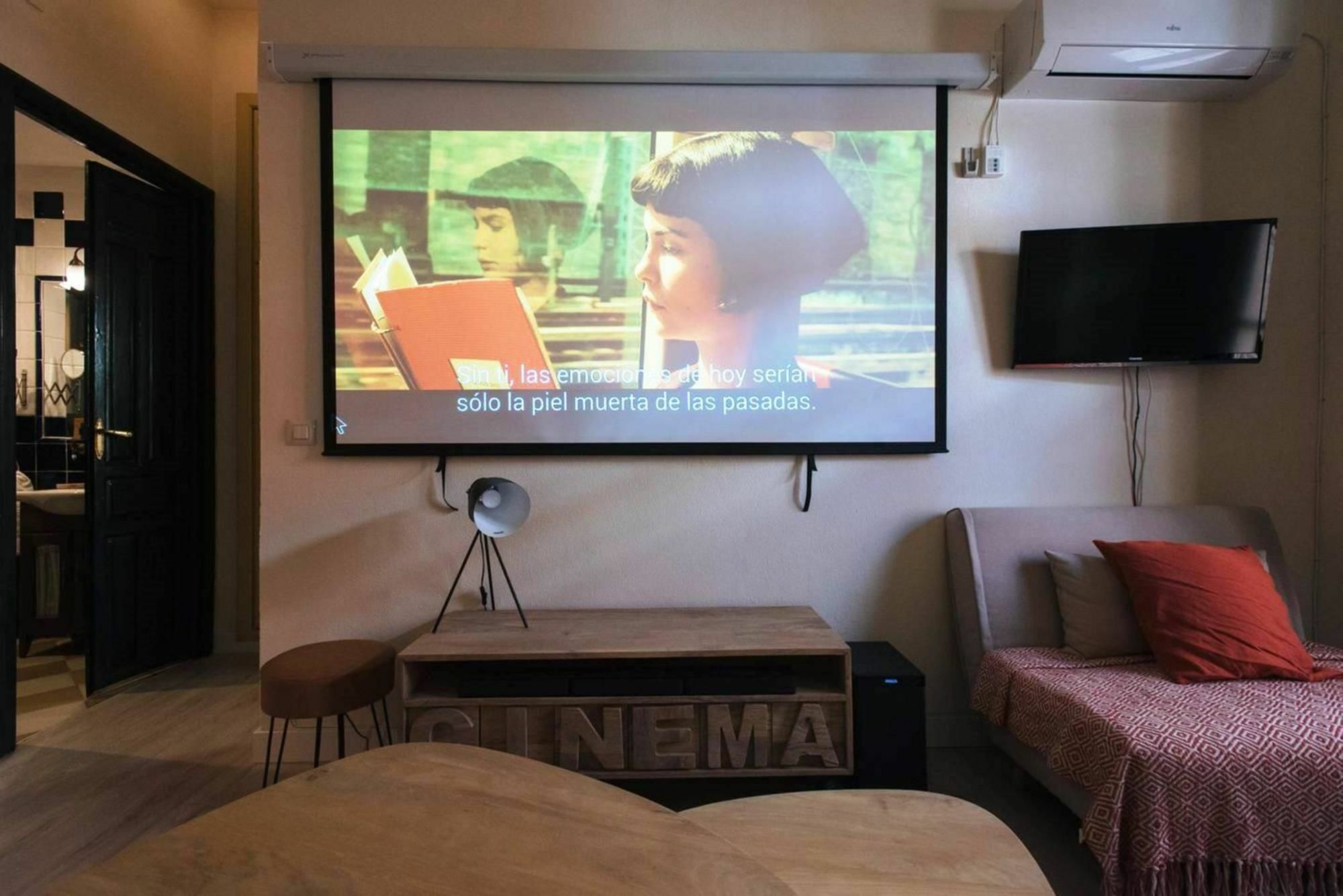 Cinema La Vie Est Belle Apartamento *